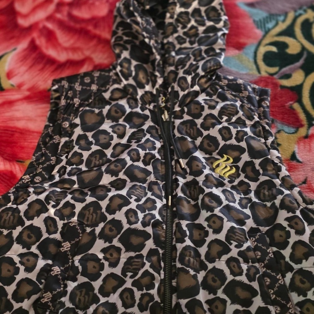 Rocawear Black and Brown Animal Print Vest